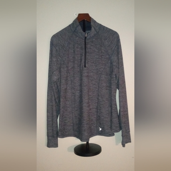 Old Navy Active Shirt - Picture 2 of 4